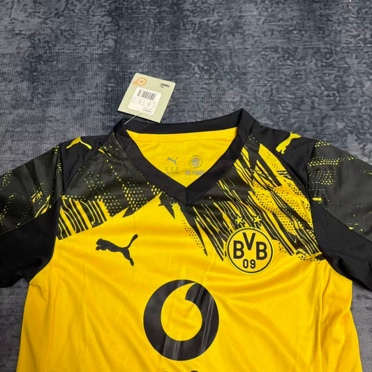Kit infantil del Borussia Dortmund 2025/26