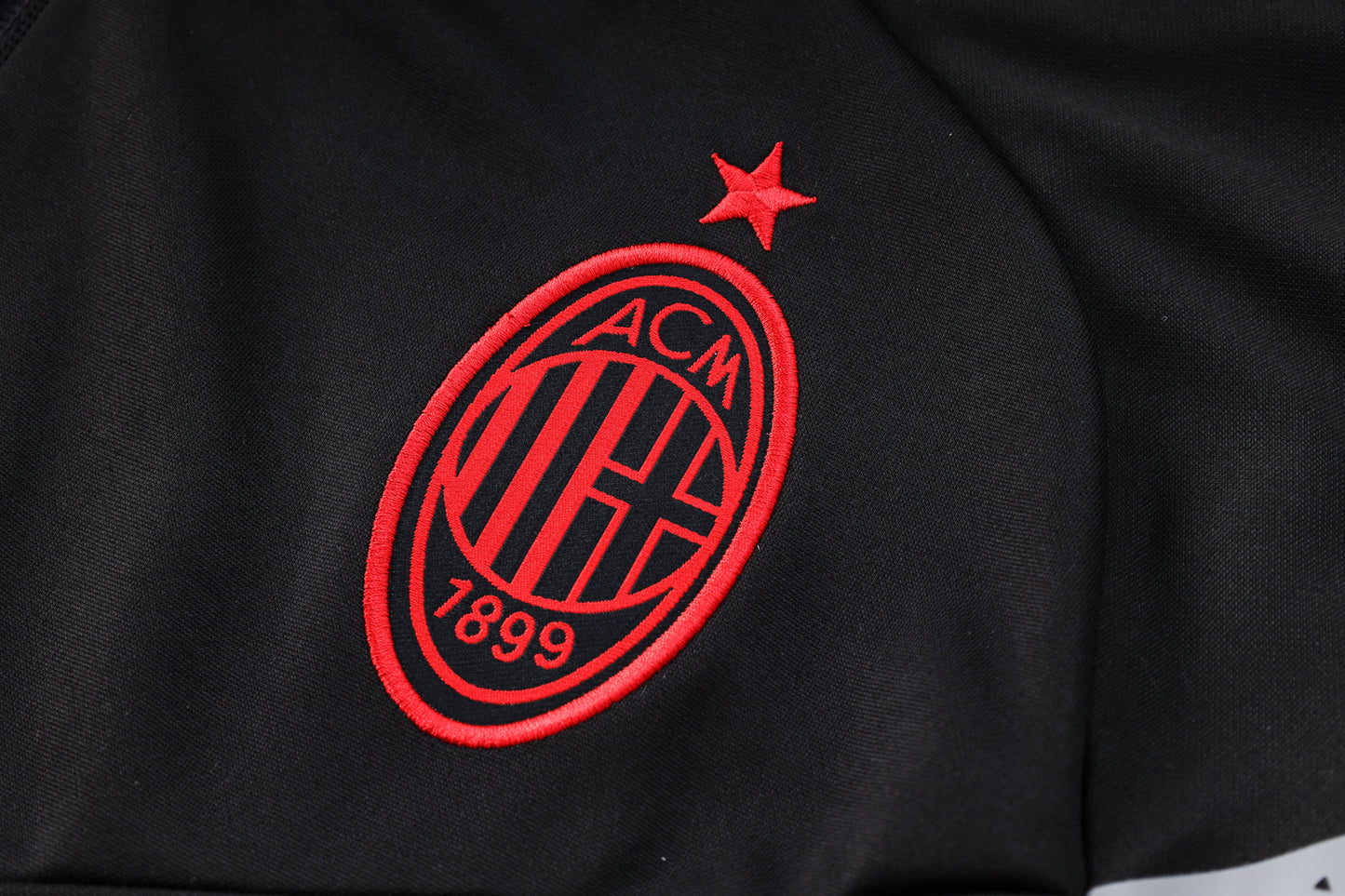 Kit de Treino AC Milan - Conjunto Manga Longa Preto