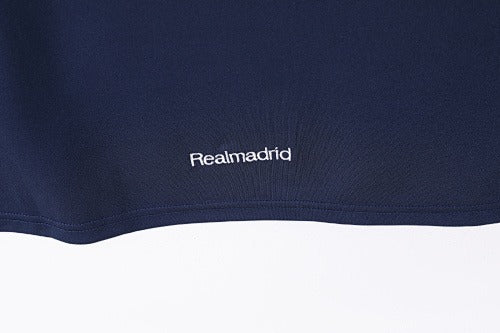 Mangas longas: Real Madrid Retro 2005/06