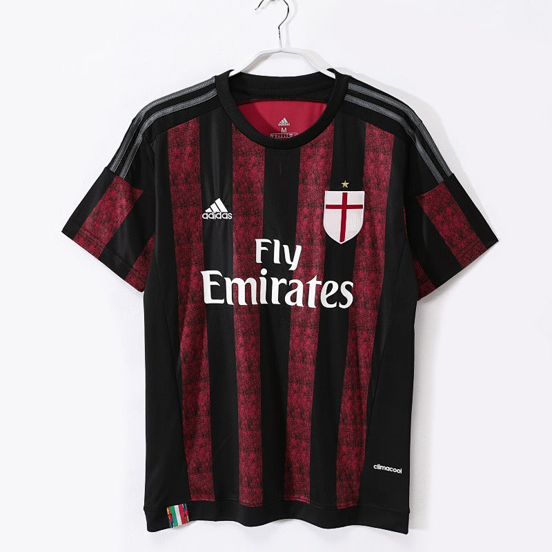 Retro del AC Milán 2015/16