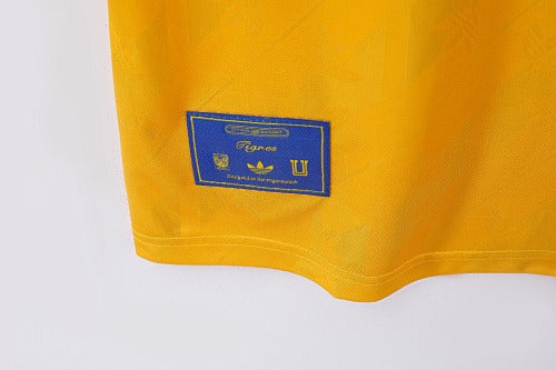 Tigres Retro Home