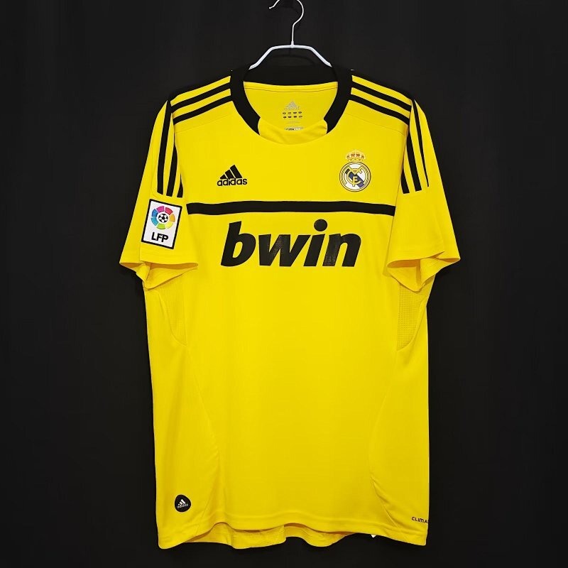 Real Madrid Retro 2011/12 Goalkeeper