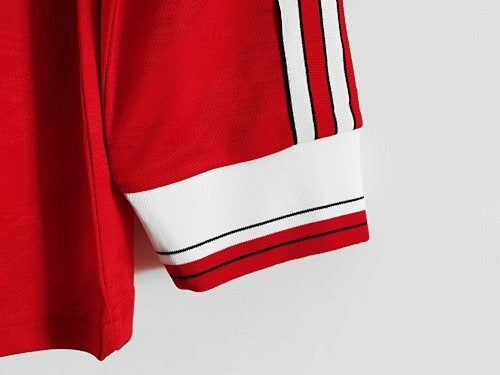 Long Sleeves: Manchester United Retro 1986/88 Home
