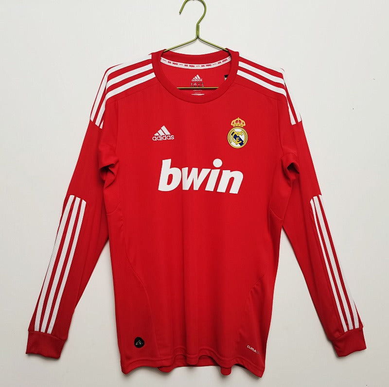 Long sleeves: Real Madrid Retro 2011/12