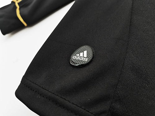 Long sleeves: Real Madrid 2011/12 Retro