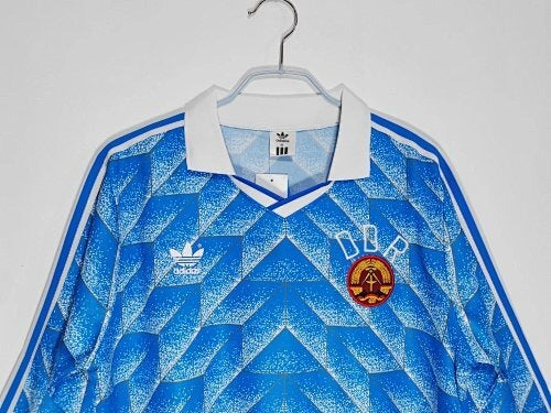 Mangas compridas: Alemanha Oriental Retro 1988 Home