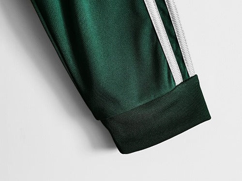 Long sleeves: Real Madrid Retro 2012/13