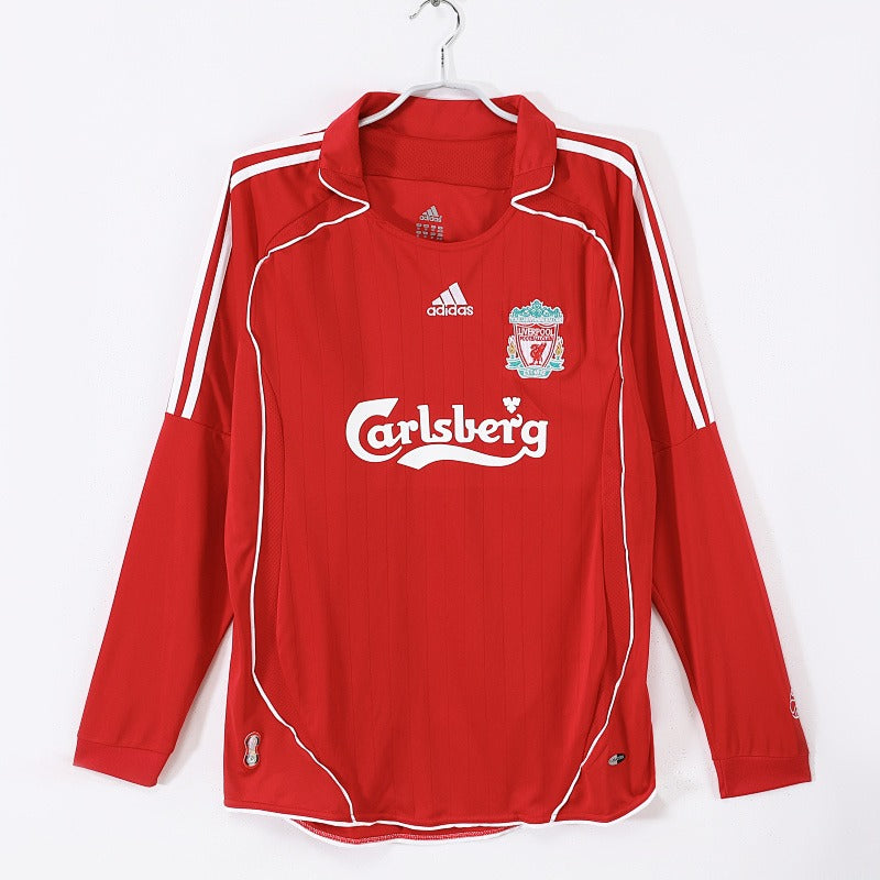 Long sleeves: Liverpool Retro 2006/07 home