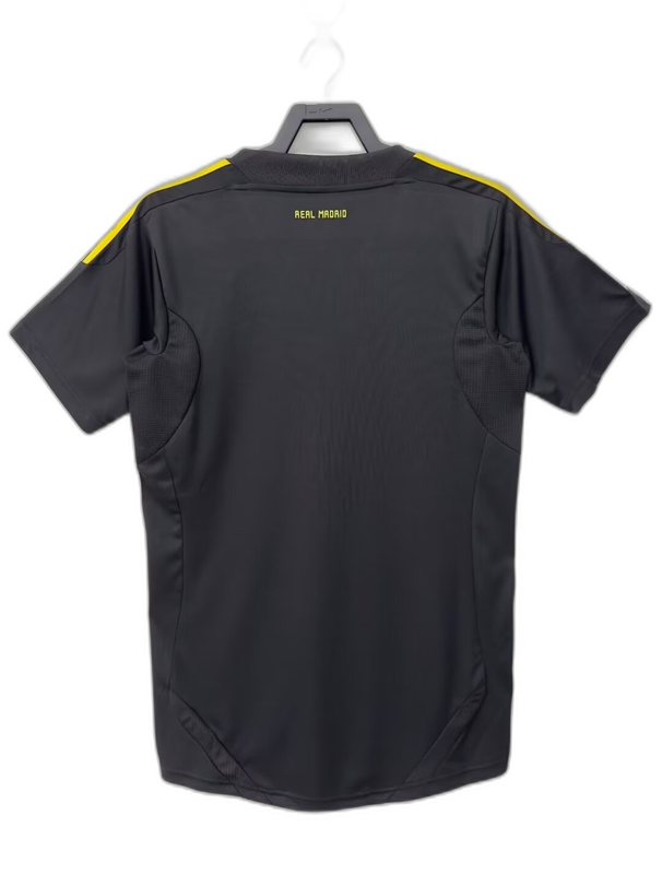 Real Madrid 11/12 Goalkeeper Black Jersey - Retro Version
