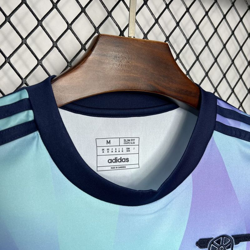Camiseta de la tercera equipación del Arsenal 24/25, versión para aficionados