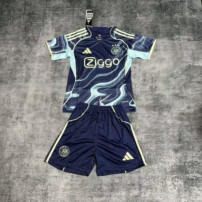 Conjunto infantil del Ajax 2025/26
