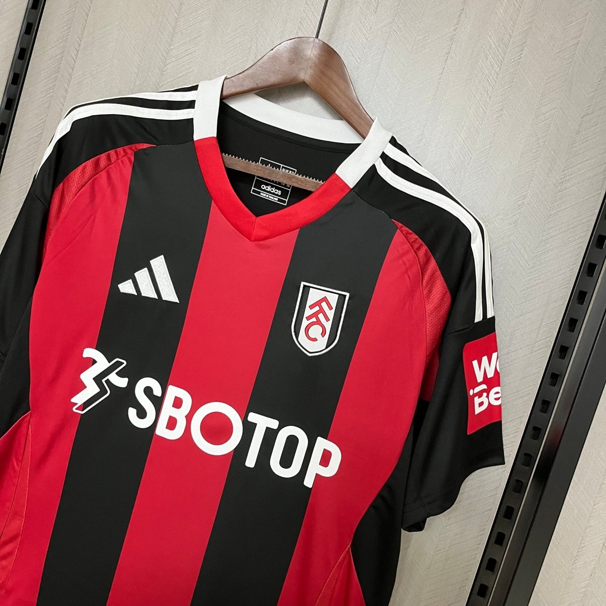 Camiseta Adidas Fulham II 24/25 - Negra y Roja