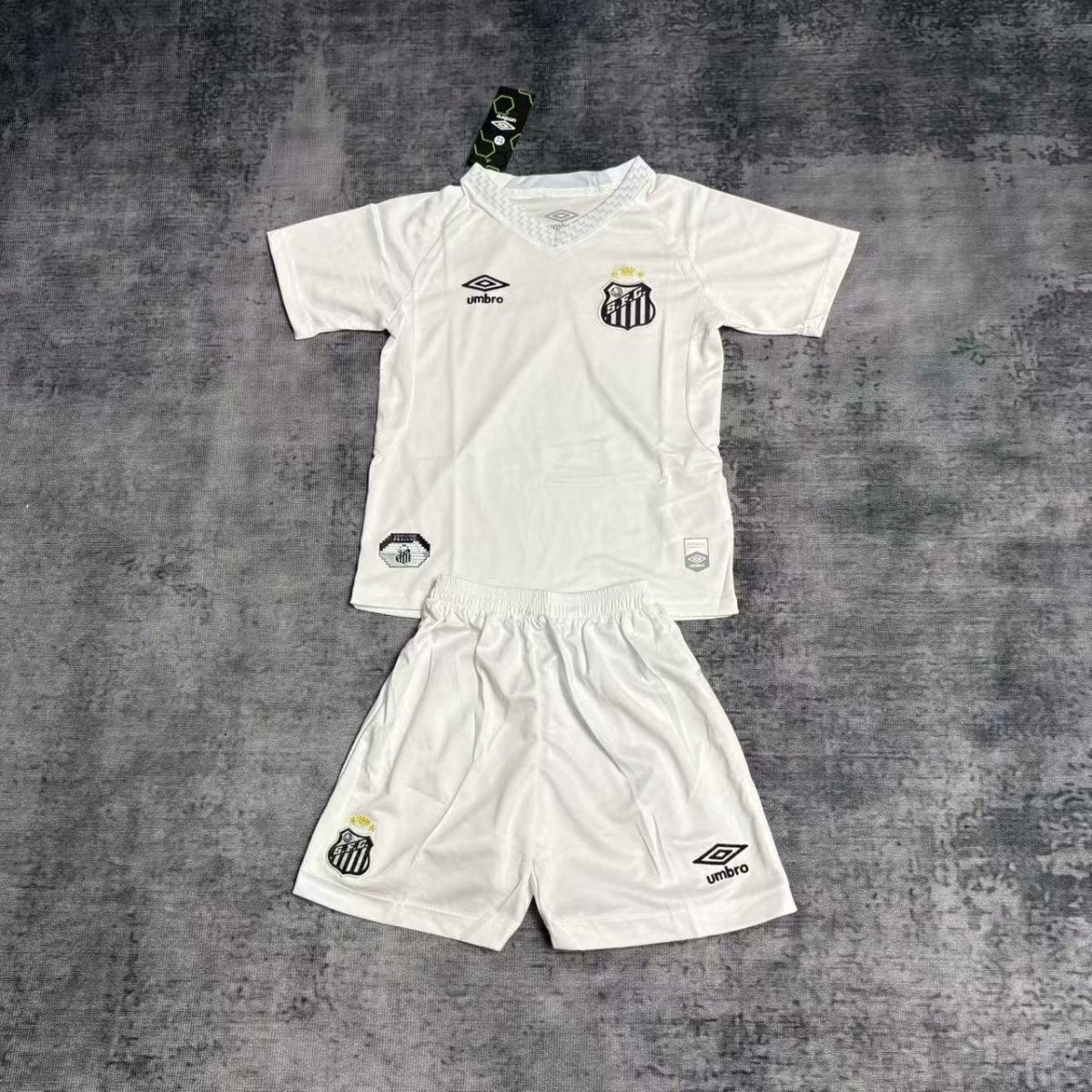 Conjunto infantil Santos 2025/26