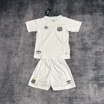 Conjunto infantil Santos 2025/26