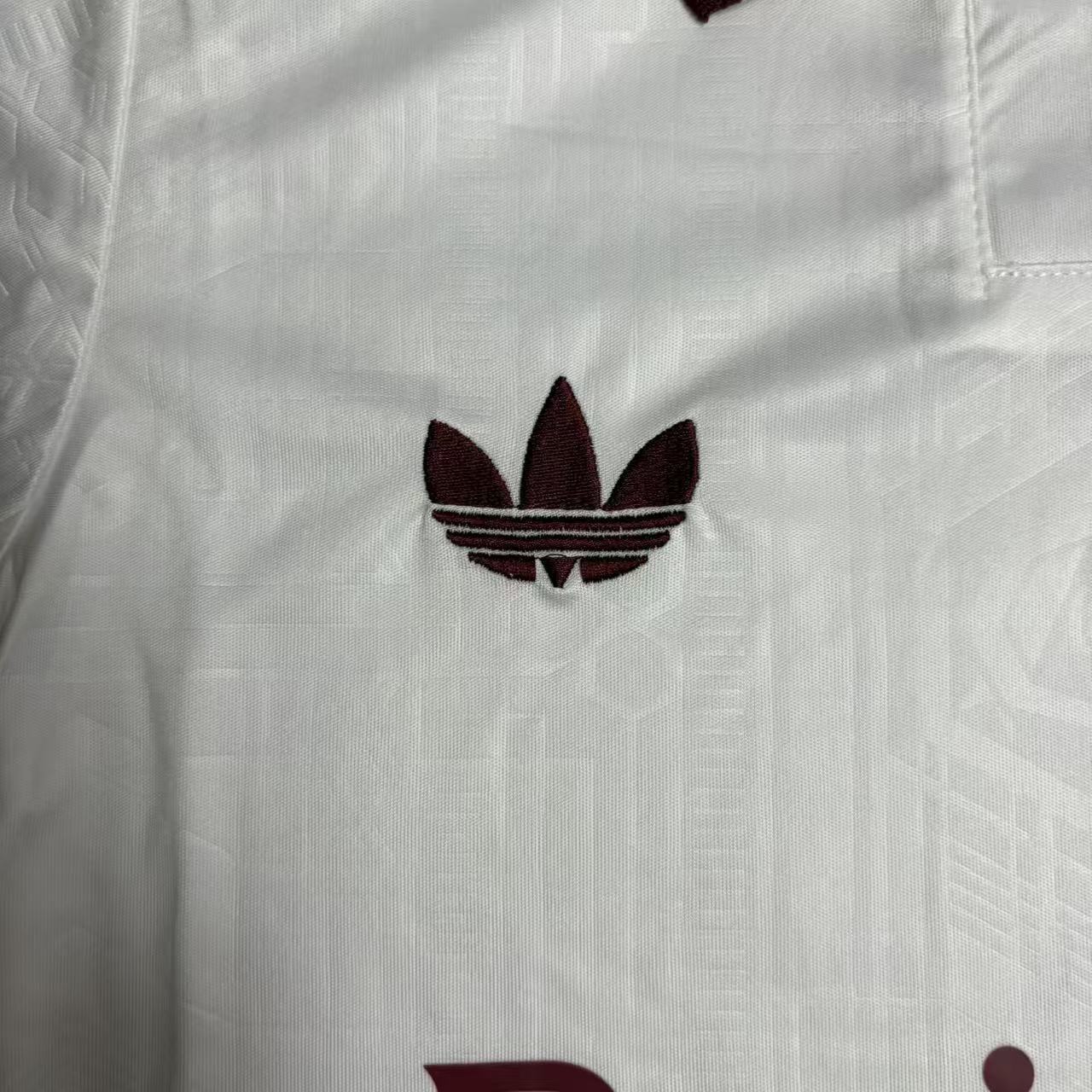Conjunto infantil del Arsenal 2025/26