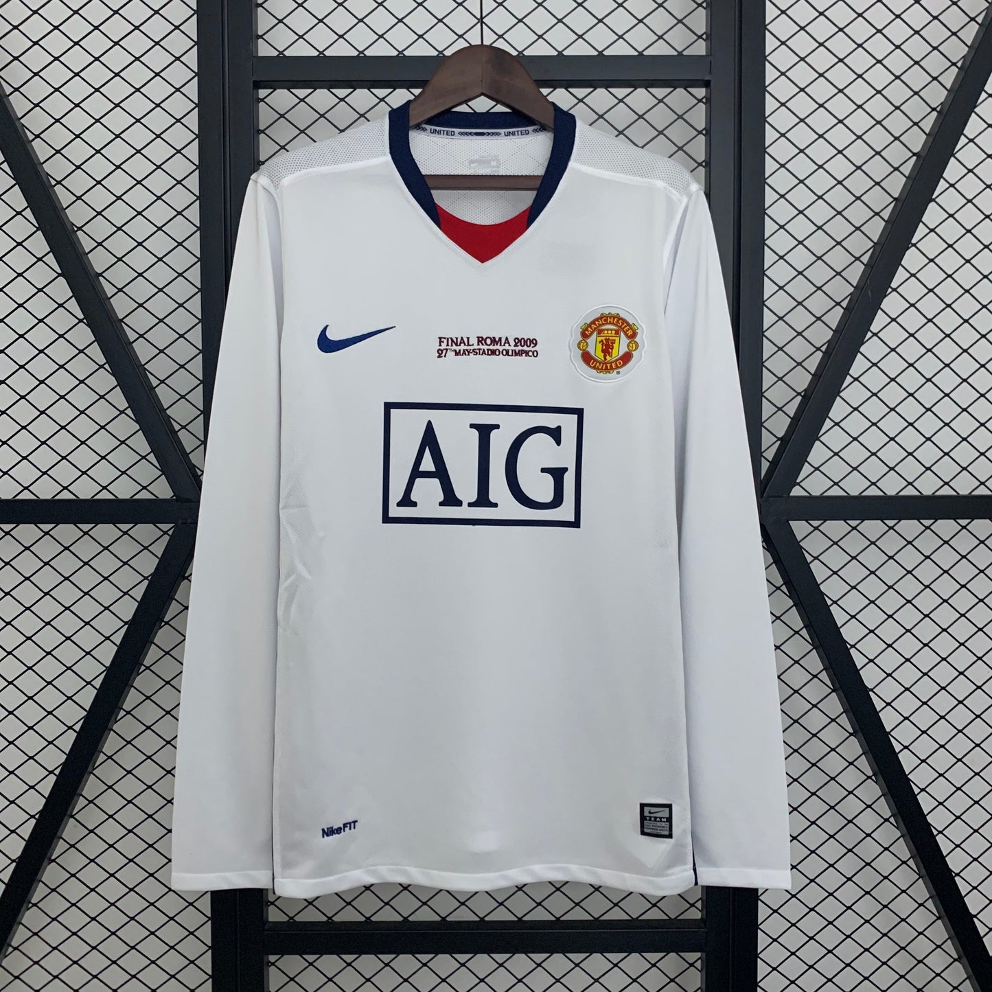 Retro Manchester United 08/09 Champions League Away Edition