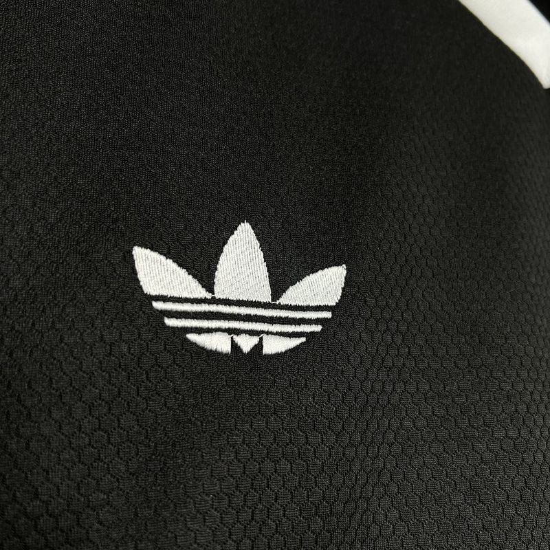 Camiseta de entrenamiento del Real Madrid 24/25