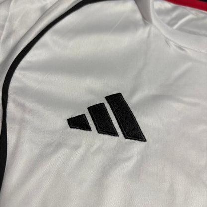 Kit infantil River Plate 2025/26