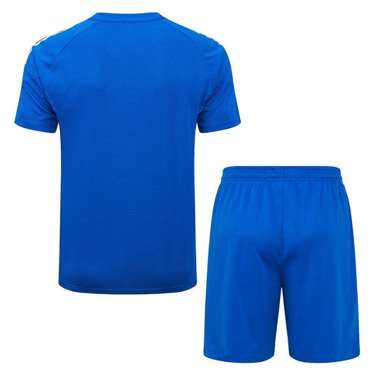 Kit de entrenamiento para adultos del Real Madrid 2025/26 (pantalones cortos y camiseta)