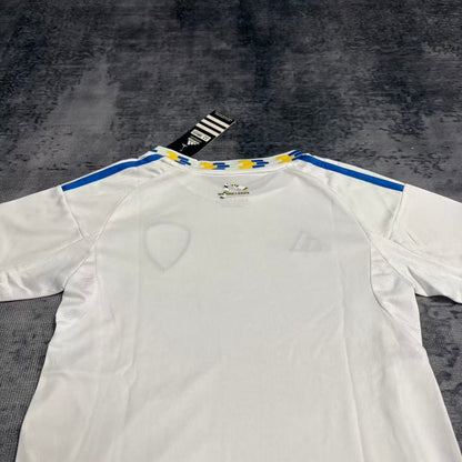 Kit infantil del Leeds United 2025/26