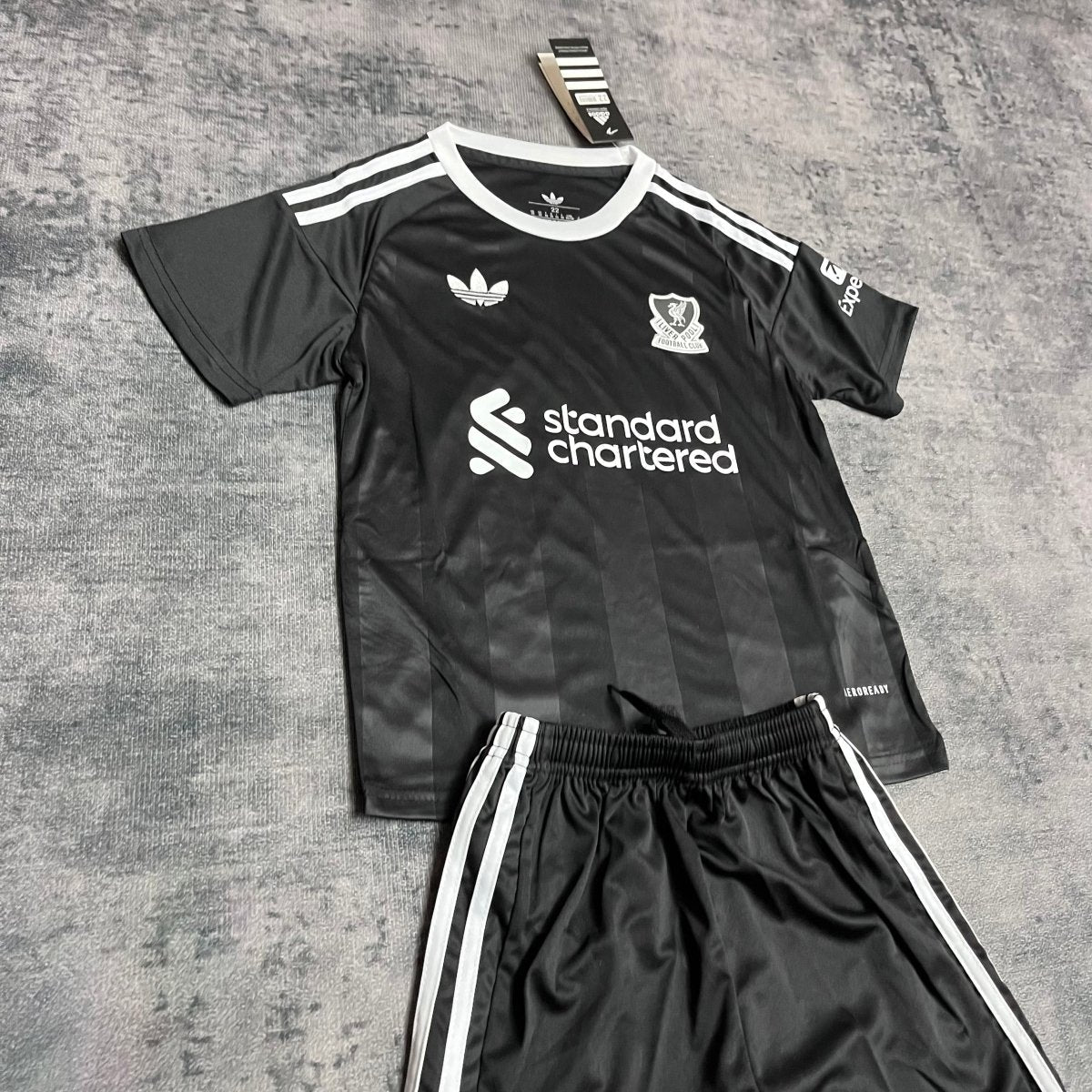 Conjunto infantil del Liverpool 2025/26