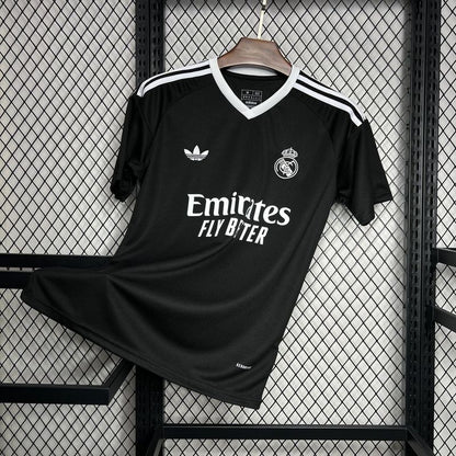 Camiseta de entrenamiento del Real Madrid 24/25