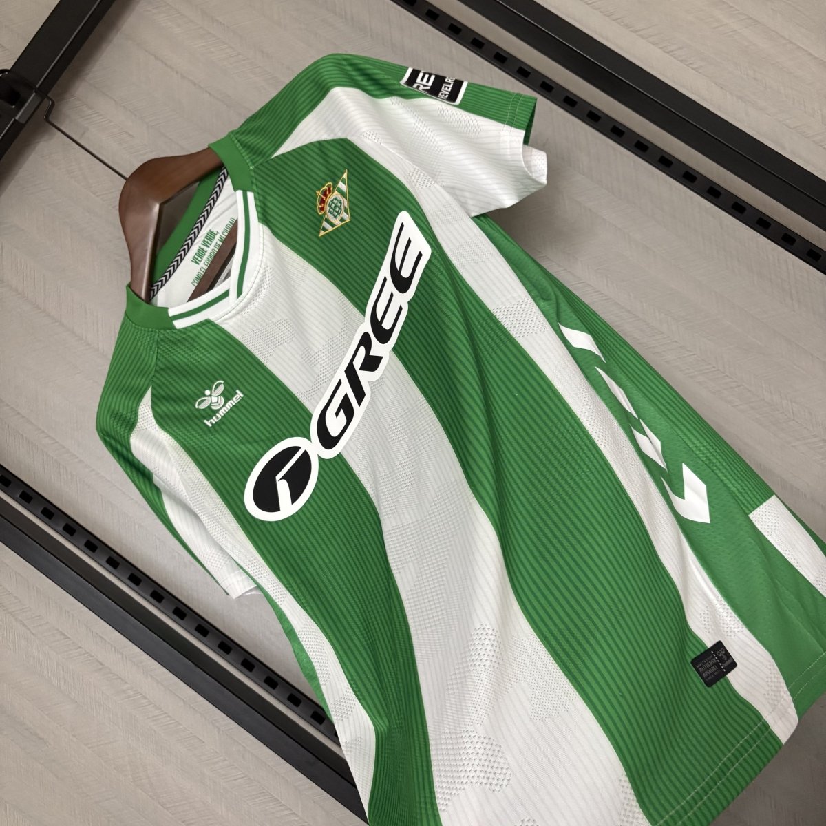 Camiseta local del Real Betis 2025/26