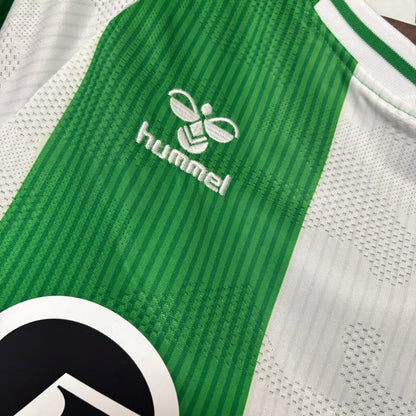 Camiseta local del Real Betis 2025/26
