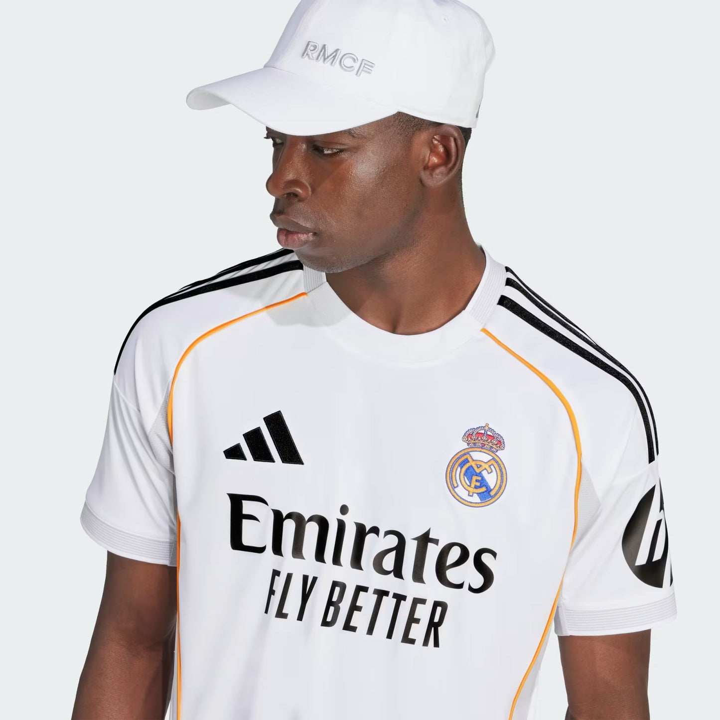 Camiseta local del Real Madrid 2025/26