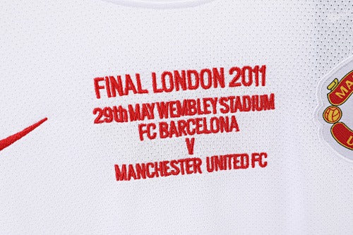 Long sleeves: Manchester United Retro 2010/11