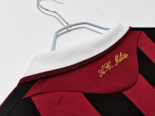 Mangas longas: AC Milan Retro 2009/10 Home