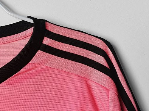 Mangas largas: Juventus Retro 2015/16