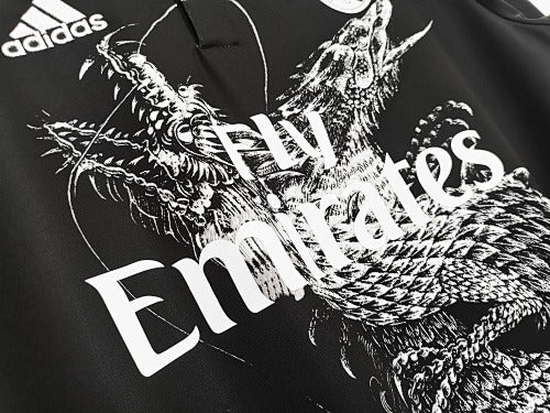 Long sleeves: Real Madrid Retro 2014/15