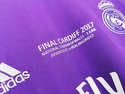 Long sleeves: Real Madrid Retro 2016/17