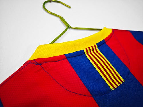 Long sleeves: Barcelona Retro 2010/11 Home