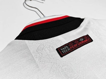 Long sleeves: Manchester United Retro 1998/99