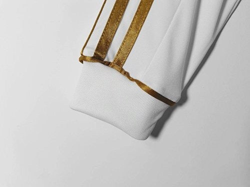 Long sleeves: Real Madrid Retro 2011/12 Home
