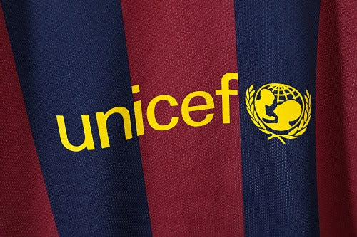 Mangas largas: Barcelona Retro 2014/15 Local