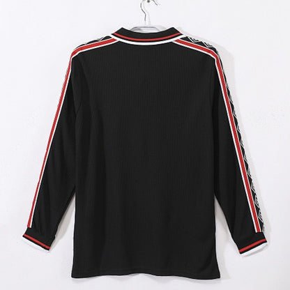 Long sleeves: Manchester United Retro 1998/99