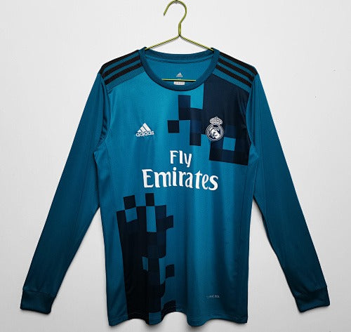 Long sleeves: Real Madrid Retro 2017/18