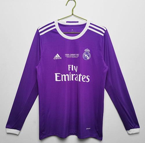 Long sleeves: Real Madrid Retro 2016/17