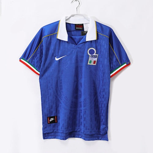 Inicio retro de Italia de 1995
