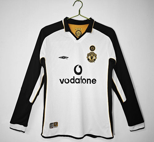 Long sleeves: Manchester United Retro 2001/02