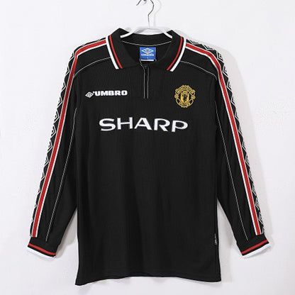 Long sleeves: Manchester United Retro 1998/99