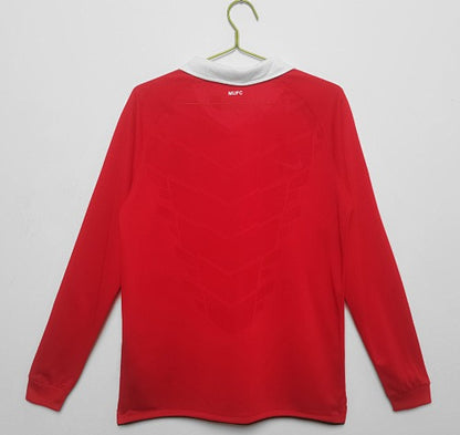 Long sleeves: Manchester United Retro 2010/11 Home