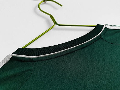 Long sleeves: Real Madrid Retro 2012/13