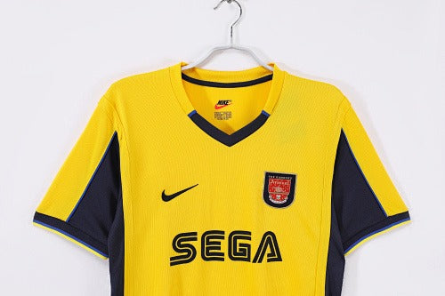 Retro del Arsenal 2000/01