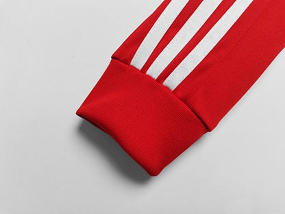 Long sleeves: Real Madrid Retro 2011/12