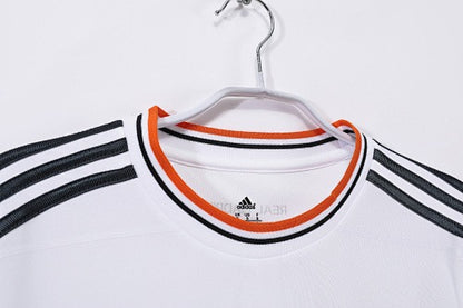 Mangas largas: Real Madrid Retro 2013/14 Local