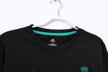 Mangas largas: Real Madrid Retro 2017/18